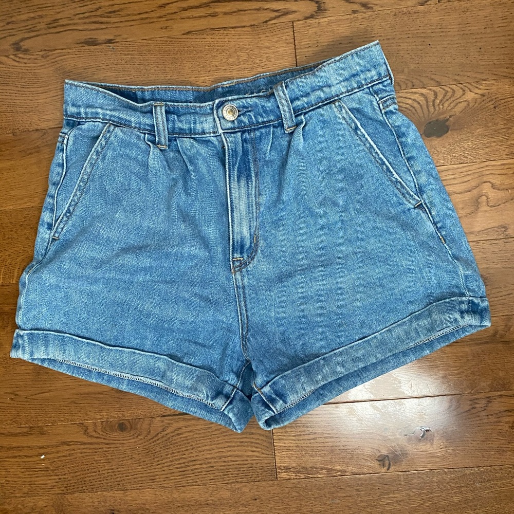 AE Shorts